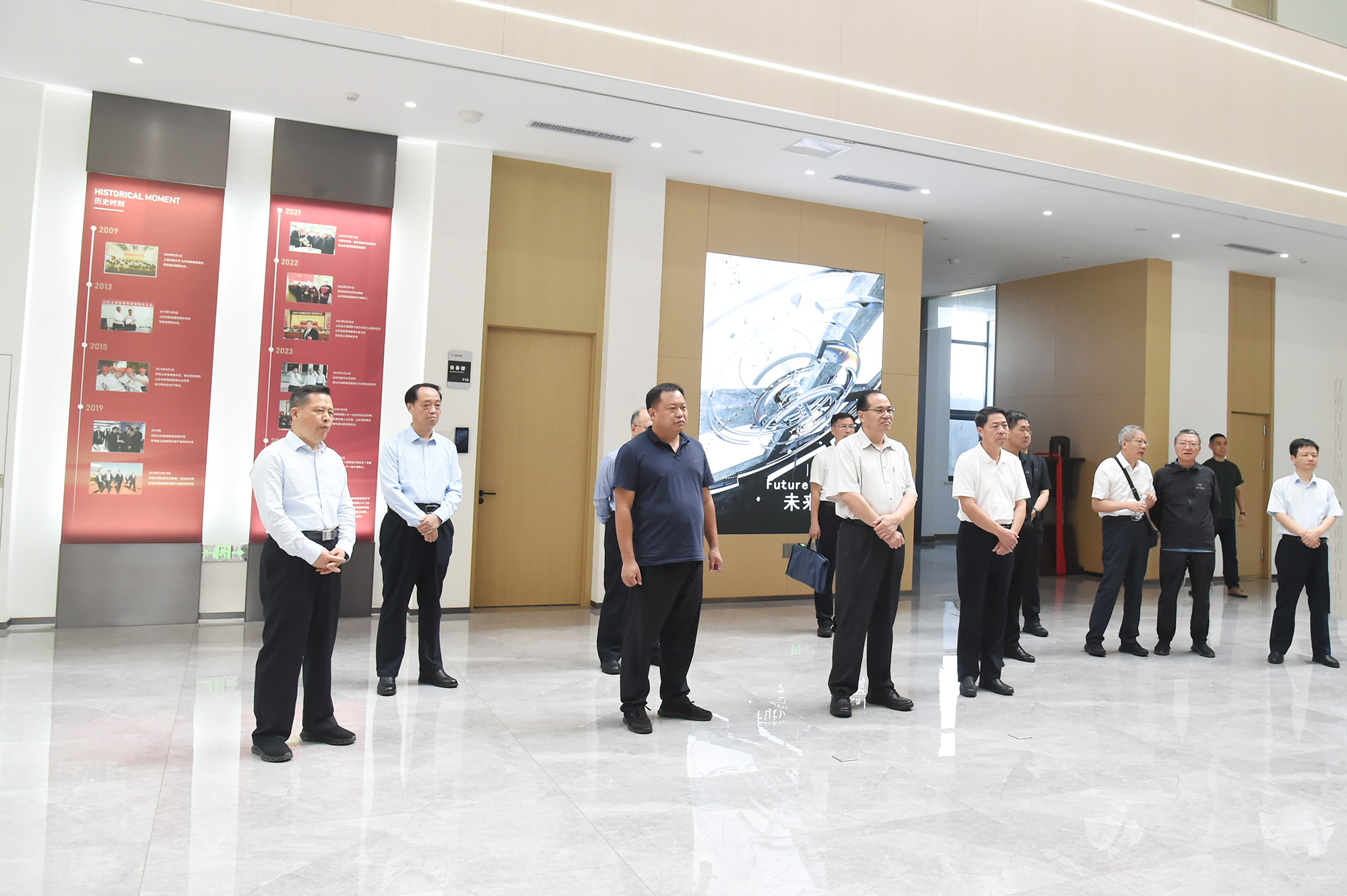 湖北省政协副主席马旭明一行来pg赏金女王调研