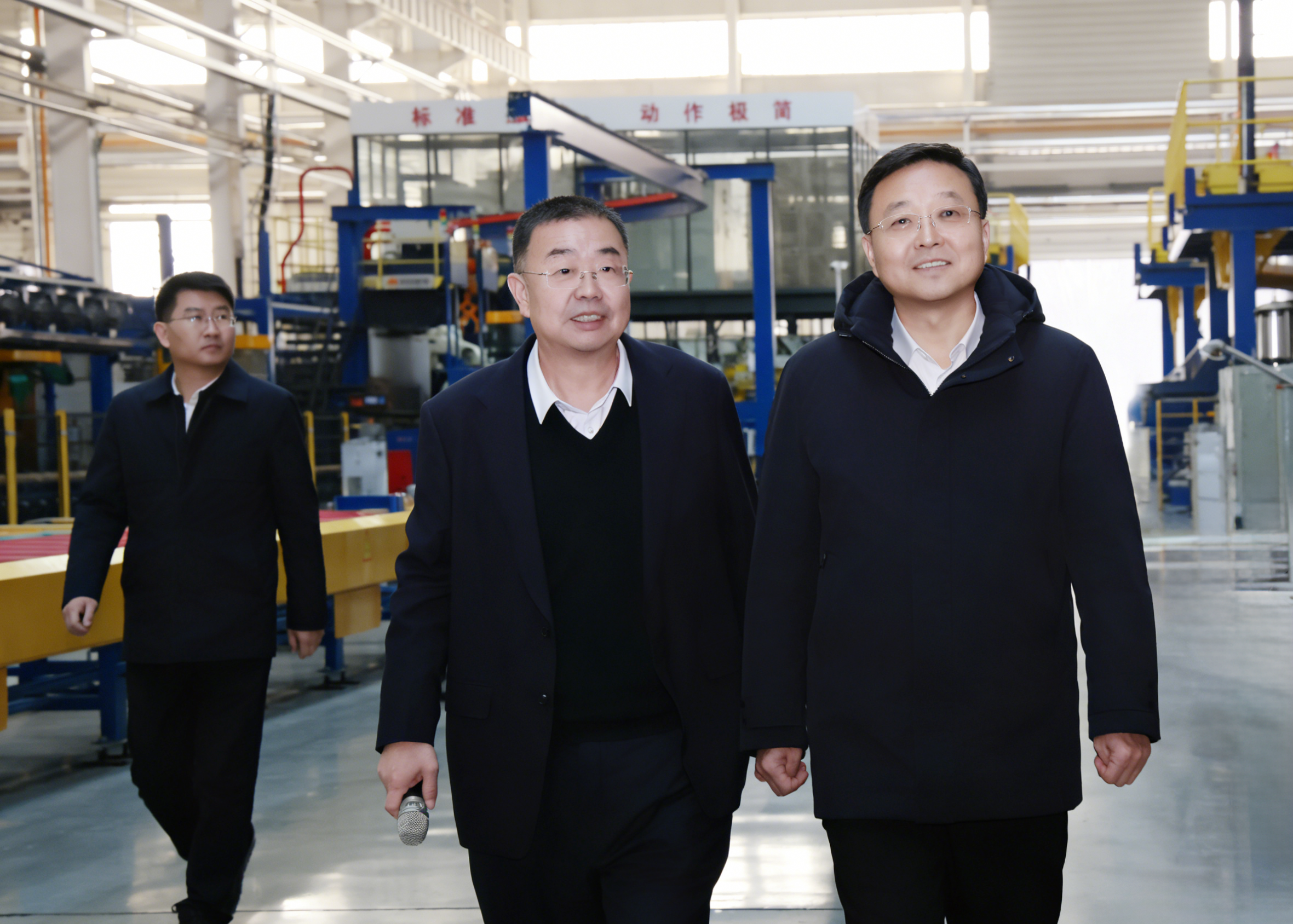 邹平市委书记张谦带队来pg赏金女王走访慰问